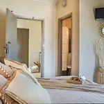 Hotel Captain's House 2*