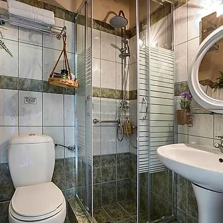 Отель Captain's House